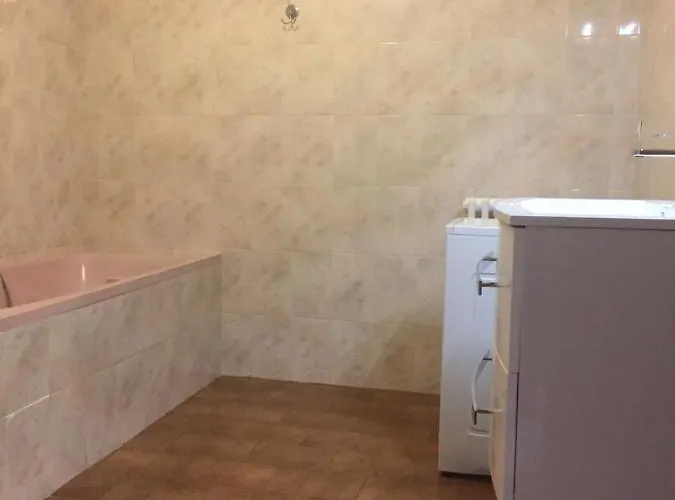 Landsted E Pezzole *